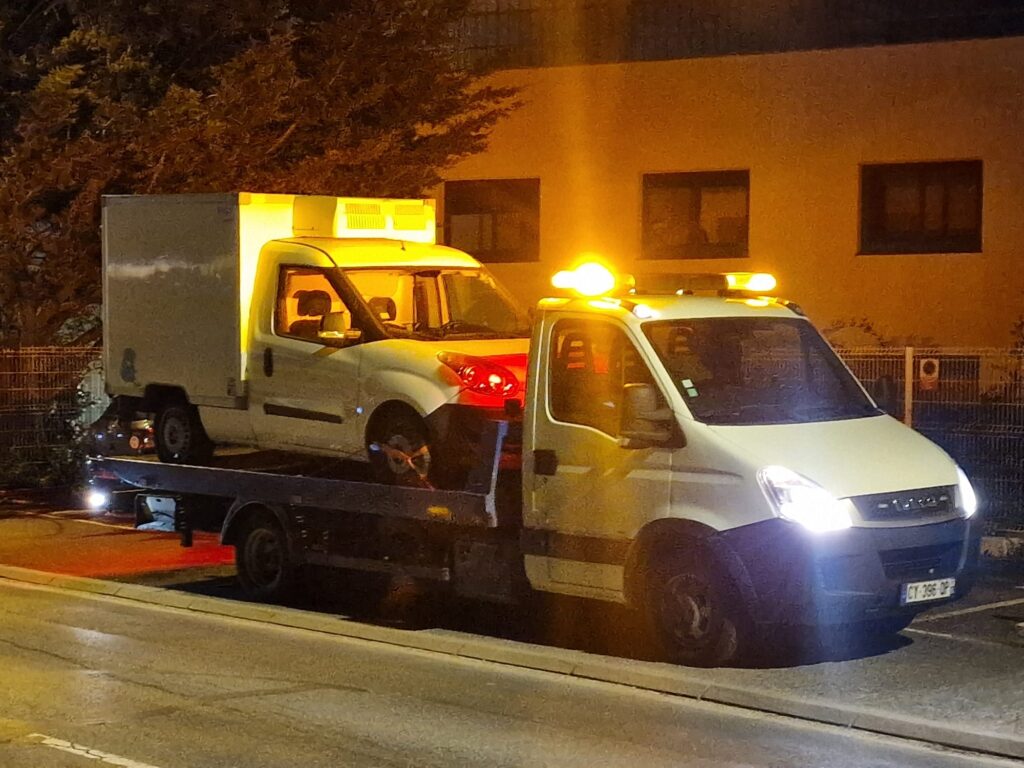 dépannage remorquage camionette van utilitaire ile de france 93 77 75